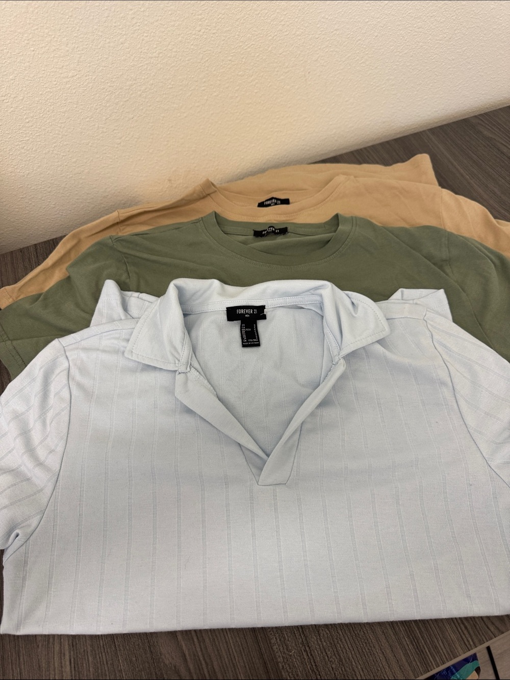 Set of 3 Forever 21 Men’s Shirts size small